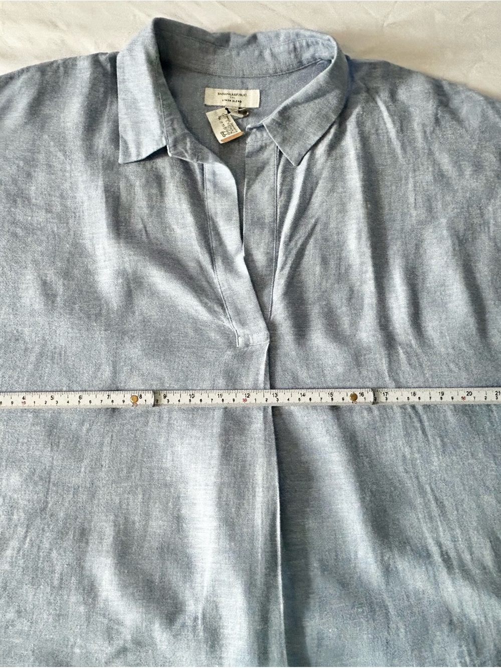Banana Republic Women's Linen-Blend Popover Shirt, size Large - Picture 7 of 10